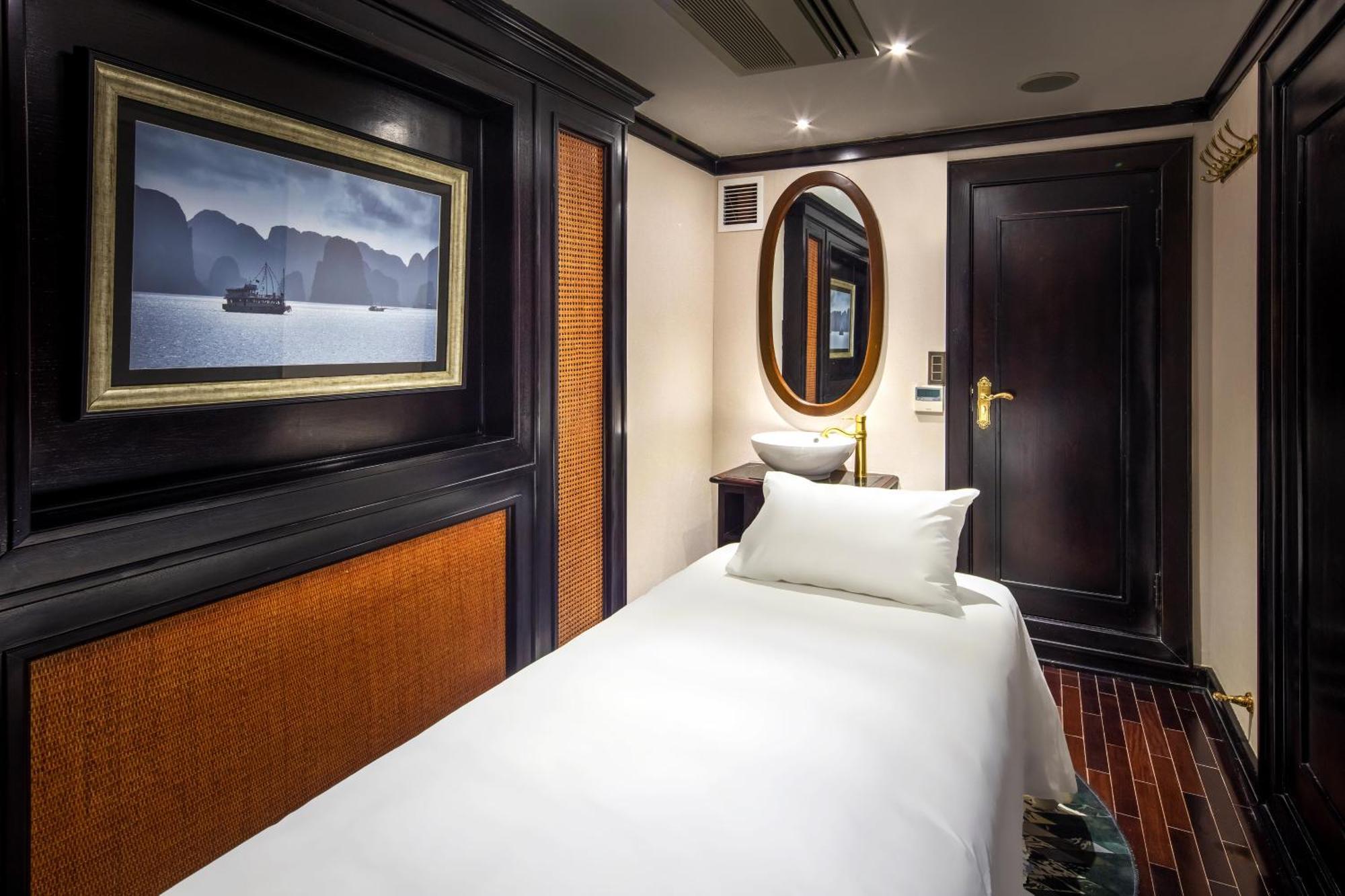 Ambassador Cruise Halong Bay Ξενοδοχείο Χα Λονγκ Εξωτερικό φωτογραφία